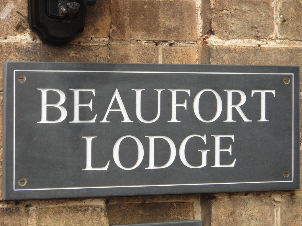 Beaufort Lodge Taunton Extérieur photo